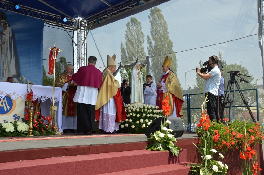 Papieska koronacja Fatimskiej Pani w Tarnowie [ZDJĘCIA, WIDEO]
