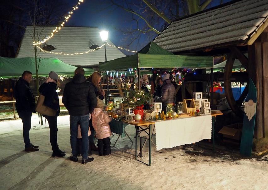 Jarmark Bożonarodzeniowy w skansenie w Wygiełzowie