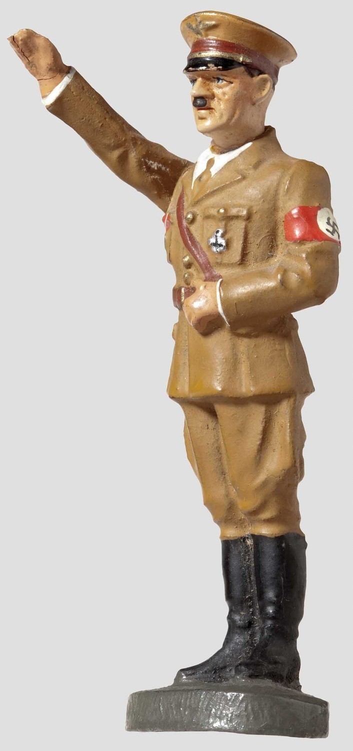 Figurki Adolfa Hitlera, Josepha Goebbelsa i SS-manów. Oto zabawki III Rzeszy [ZDJĘCIA]
