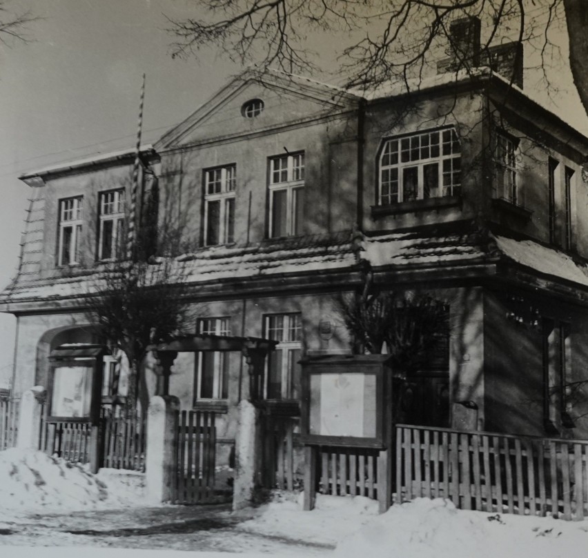 Budynek Zarządu Dróg Publicznych przy ul. Koszalińskiej.