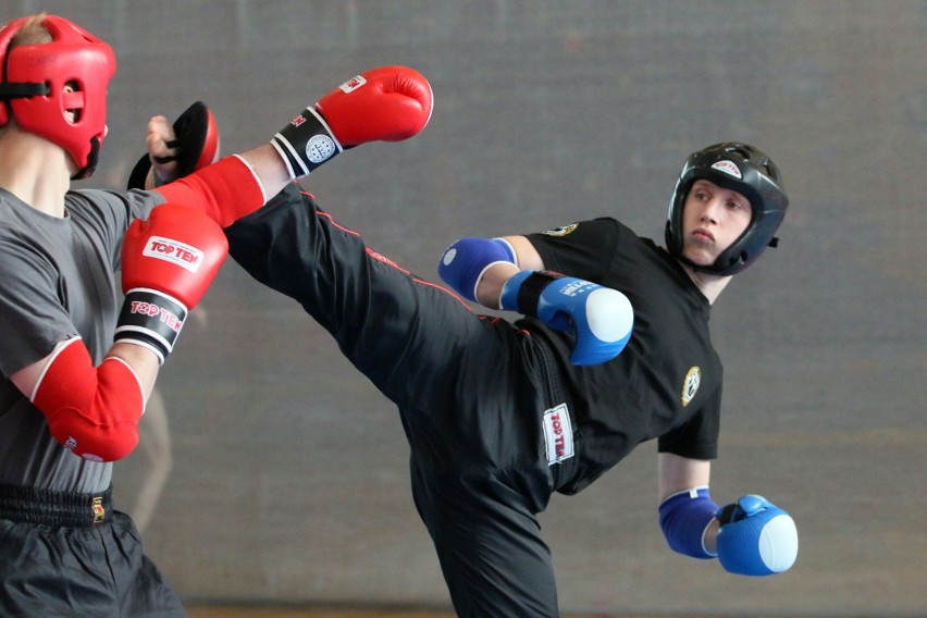 Akademickie mistrzostwa Polski w kickboxingu. Wyniki i zdjęcia