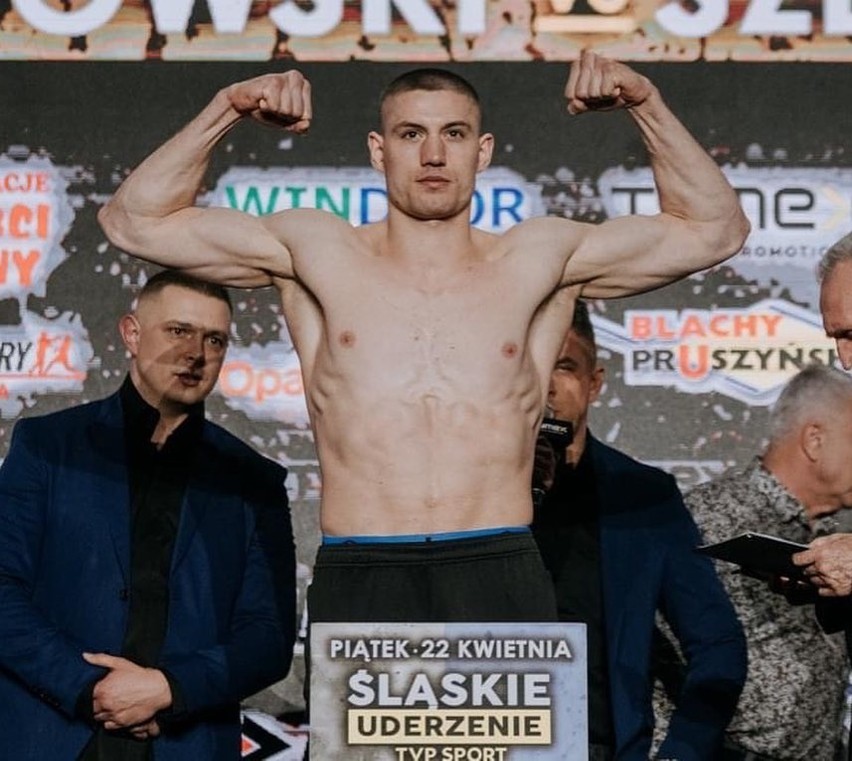 Wiktor Szadkowski nie dał szans rywalowi na zawodowej gali Tymex Boxing Night 21 - Śląskie uderzenie 