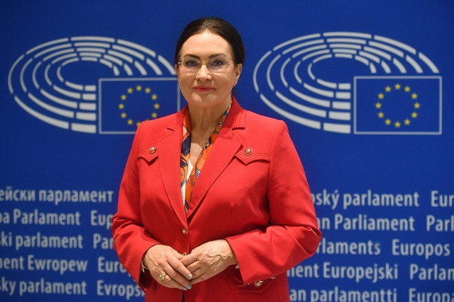 Izabela Kloc, posłanka do Parlamentu Europejskiego