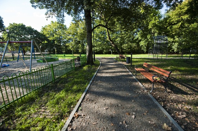 Prace na terenie parku objęte są nadzorem konserwatorskim i archeologicznym. Park jest bowiem wpisany do rejestru zabytków.