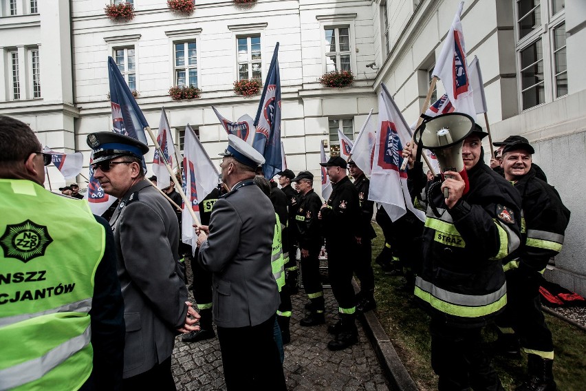 Protest strażaków w Bydgoszczy.