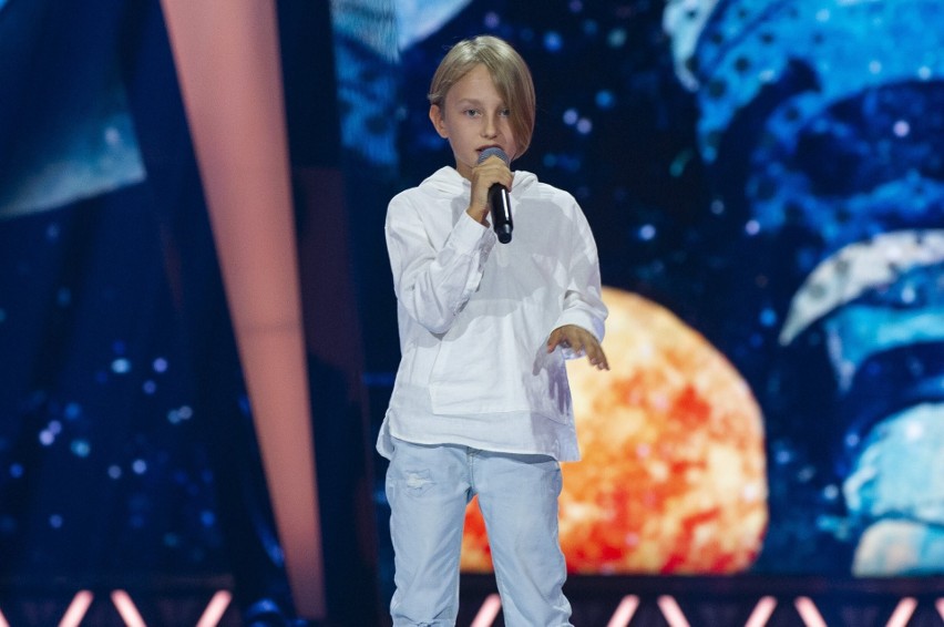„The Voice Kids”. 11-latek z operowym głosem wielkim objawieniem 6. edycji! Kim jest Filip Płażalski?