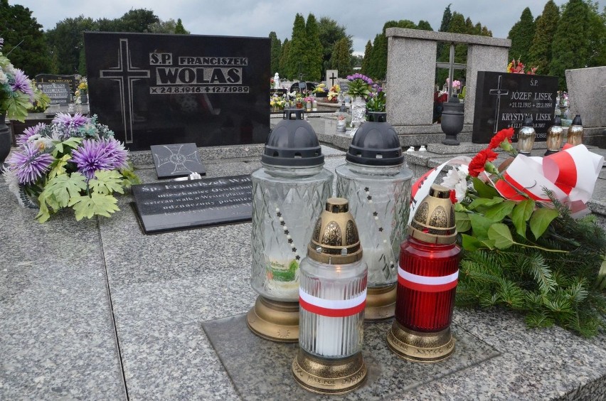 Na cmentarzu komunalnym w Oświęcimiu pamięć pochowanego...