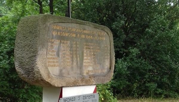 Kamień pomnika ku czci zamordowanych w Lipnie