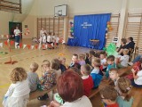 Gminny Dzień Przedszkolaka w Wodzisławiu z Europejskim Tygodniem Sportu. Dzieci bawiły się na sportowo