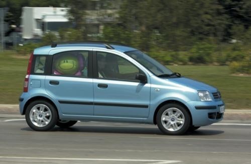 Fot. Fiat: Zwycięzcą Supertestu Ekonomii 2005 zostal Fiat Panda z produkowanym w Polsce silnikiem wysokoprężnym o pojemności 1,3 l.