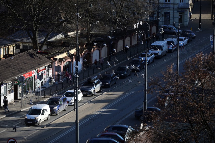 Mieszkańcy czekają na przebudowę skrzyżowania kilkanaście lat. Urzędnicy zastanawiają się, jak odkorkować Nowy Kleparz?