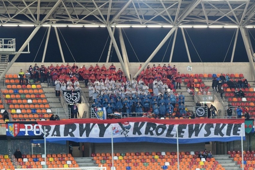 Bielskie Zagłębie na Stadionie Miejskim w Bielsku-Białej [ZDJĘCIA KIBICÓW]