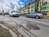 Drogowcy rozpoczęli pozimową akcję. Gdzie w Toruniu są dziury, które trzeba załatać?