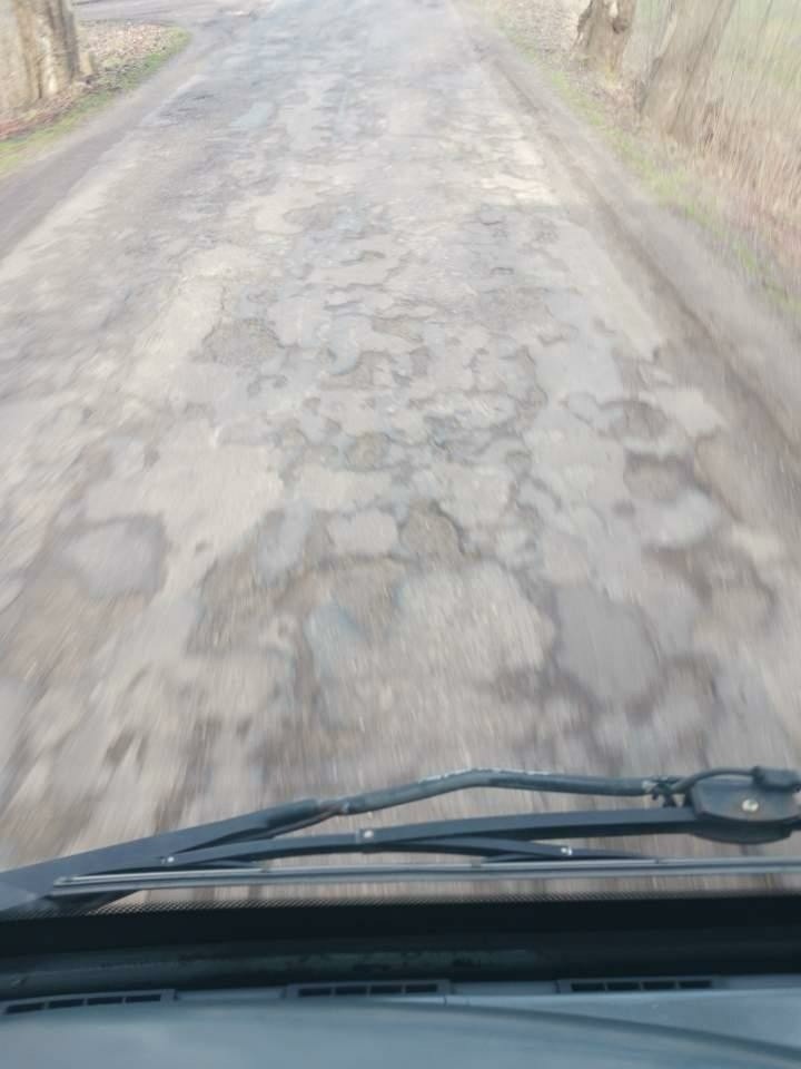 Kierowcy chcą remontu drogi Główczyce-Damnica.