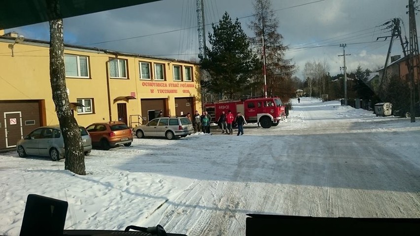 Nowy wóz trafił do strażaków ochotników z dąbrowskiej...