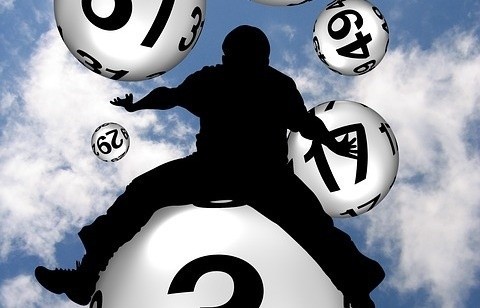 W sobotę wielka kumulacja Lotto! Co kupimy za 35 mln zł? (zdjęcia)