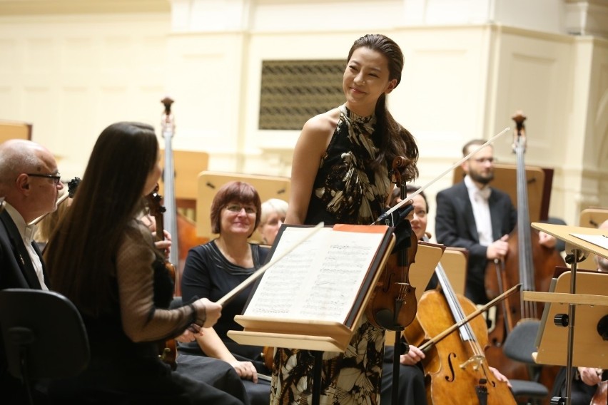 Clara Jumi Kang i Orkiestra Filharmonii Poznańskiej