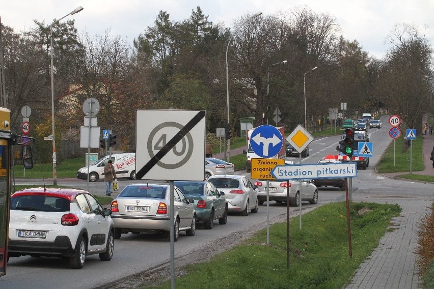 Nie otworzą skrzyżowania Tarnowskiej, Popiełuszki i Pileckiego w Kielcach na Wszystkich Świętych