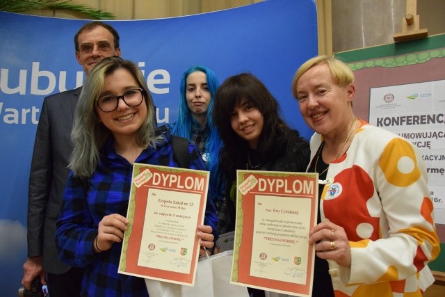 Uczniowie z Gorzowa bardzo cieszy się z nagrody.
