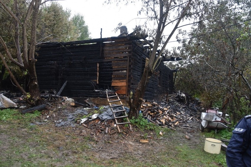 Drewniany dom 4-osobowej rodziny z Borowej spłonął...