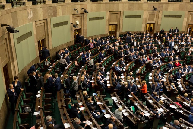 Obecnie w Sejmie nie trwają prace legislacyjne związane z nowym kodeksem pracy