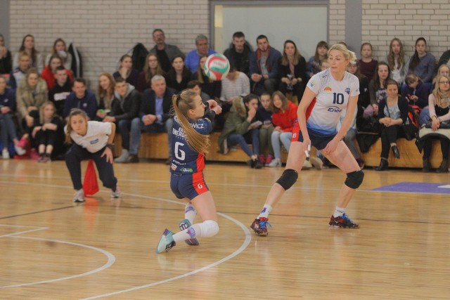 Bohaterki środowego spotkania, libero Enei, Karolina Bohdanowicz (MVP meczu) i Beata Pawlicka (bohaterka ostatniej akcji)