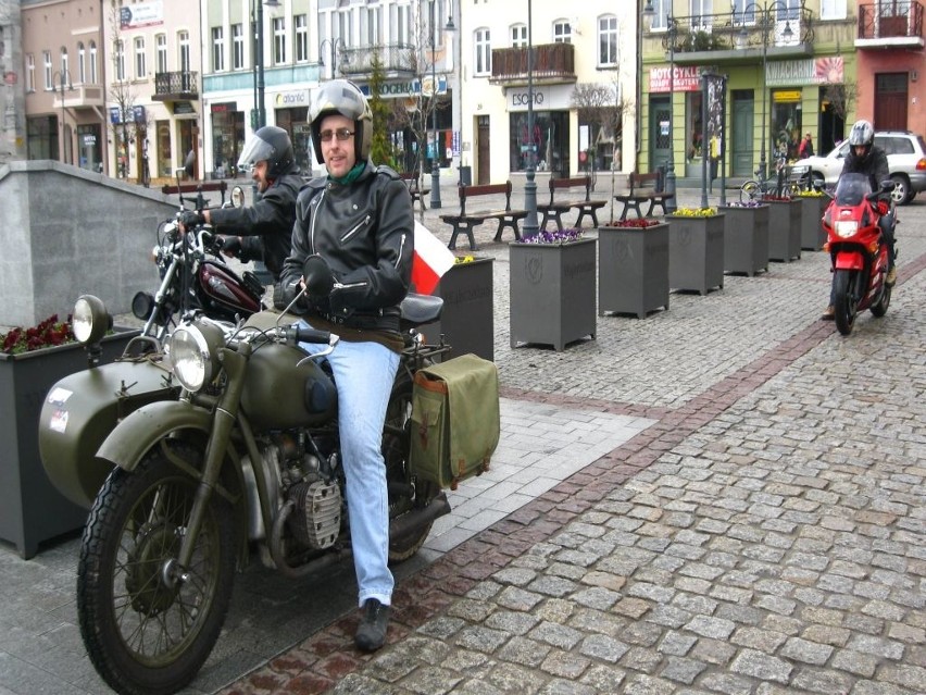 Motocykliści spotkali się na rynku w Wąbrzeźnie.