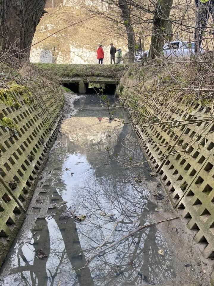 Akcja inwentaryzacji rur ściekowych, sprzątania rzeki...