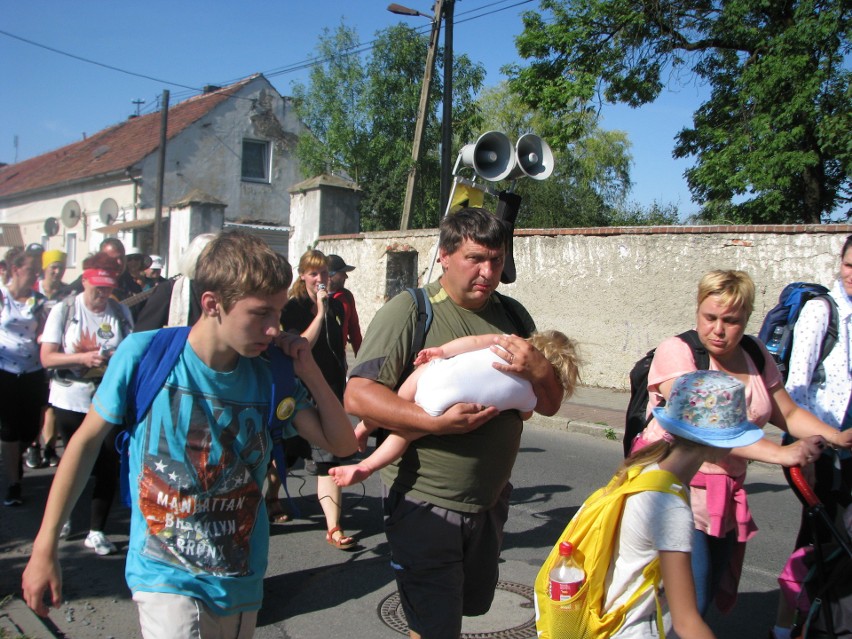 Opolska Pielgrzymka na Jasną Górę dotarła do Zawadzkiego.