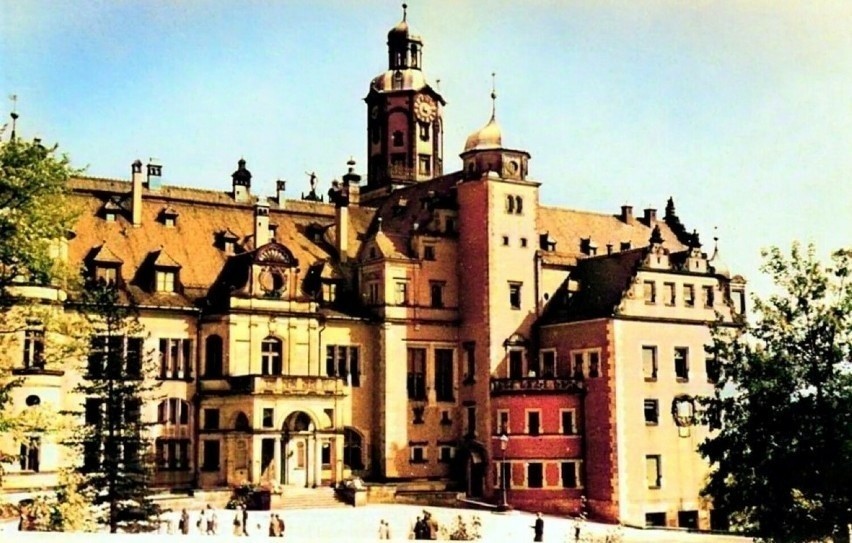 Pałac w Reptach - własność Hencklów von Donnersmarck