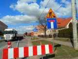 Rozpoczęła się przebudowa ul. Ogrodowej w Koronowie. Dla kierowców oznacza to utrudnienia w ruchu