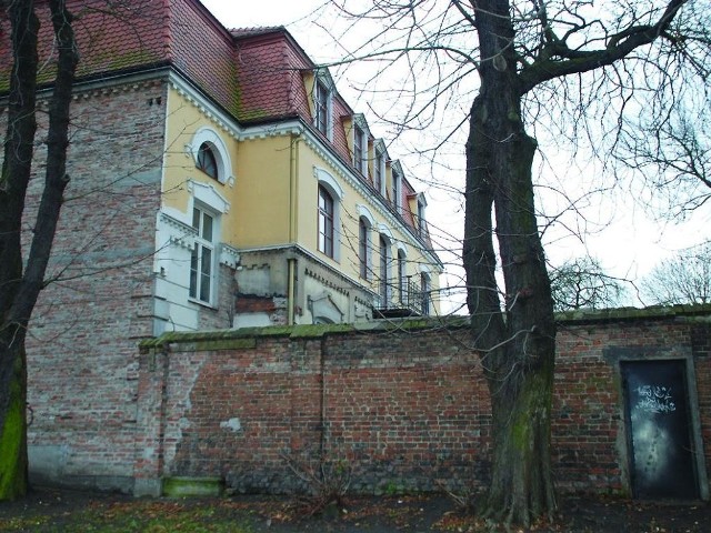 Ulica Wojska Polskiego, dawniej Gęsia - dom dziś nieco przebudowany. Do 1912 r. mieszkał tu Ludwik Bouchard