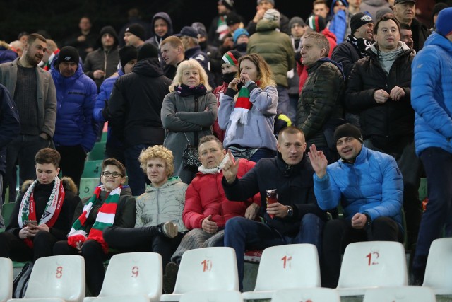 Na meczu Zagłębie Sosnowiec - Miedź Legnica na Stadionie Ludowym pojawiło się trzy tysiące kibiców