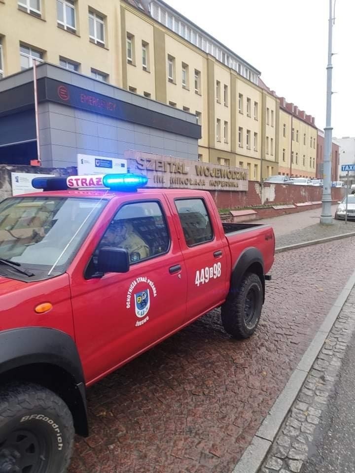 Strażacy z OSP Żukowo transportowali karetkę z Kartuz do...