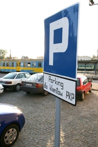 Prawdopodobnie na tym terenie przed kieleckim dworcem powstanie bezpłatny parking