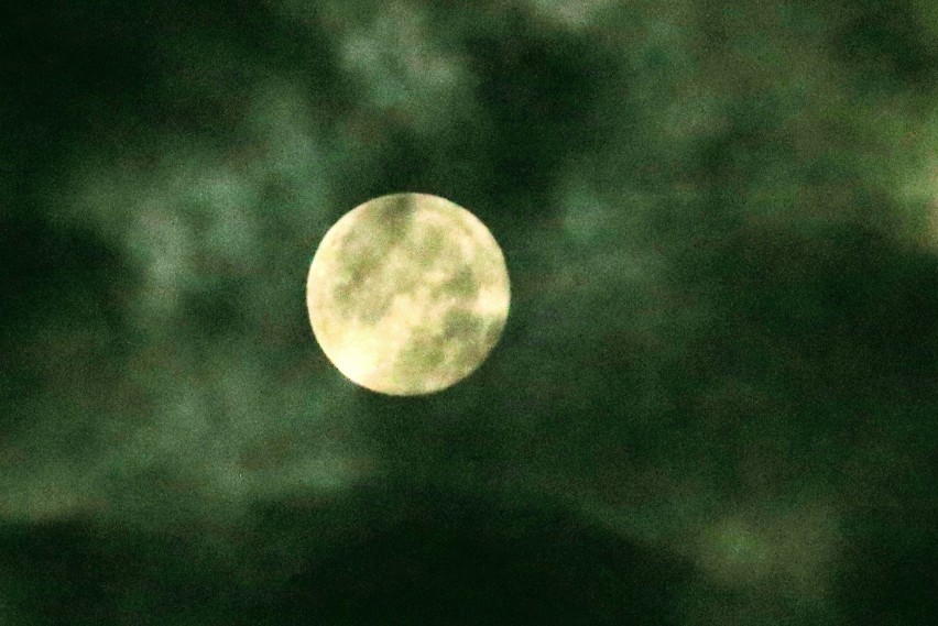 Niesamowity Zimny Księżyc. Czekamy na Wasze zdjęcia