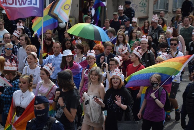 II Marsz Równości przeszedł ulicami Gniezna. Zobacz zdjęcia --->
