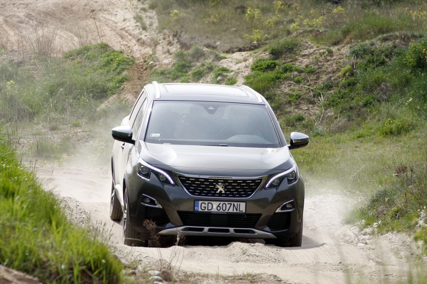 Peugeot 5008...