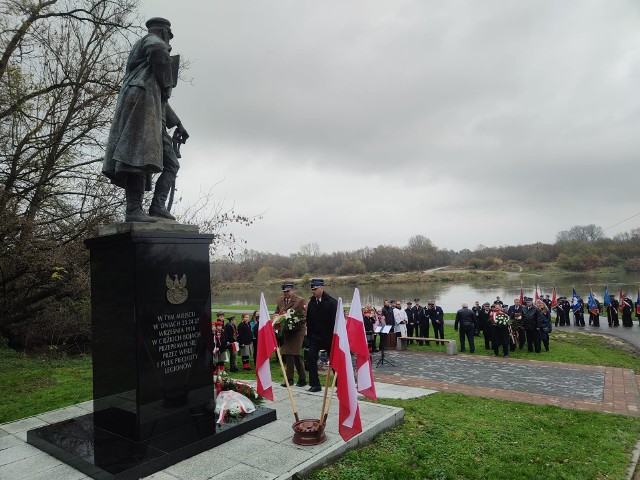 11 listopada mieszkańcy Opatowca obchodzili Narodowe Święto Niepodległości.