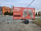Mobilne płuca w Czeladzi mocno poszarzały. W Polsce i Śląskiem trwa kampania „Zobacz czym oddychasz. Zmień to!”