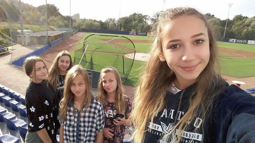 Nastoletnie softballistki z Żor z wicemistrzostwem w Czechach [ZDJĘCIA]