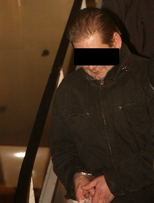 Groźny kryminalista już w rękach policji! Ukrywał się 14 lat. Wideo z zatrzymania [FOTO]