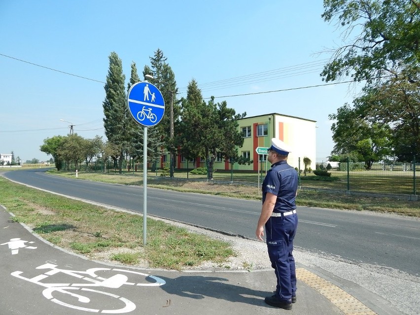 Powiat radziejowski - autobusem, rowerem, autem - bezpiecznie uczniowie docierają do szkół