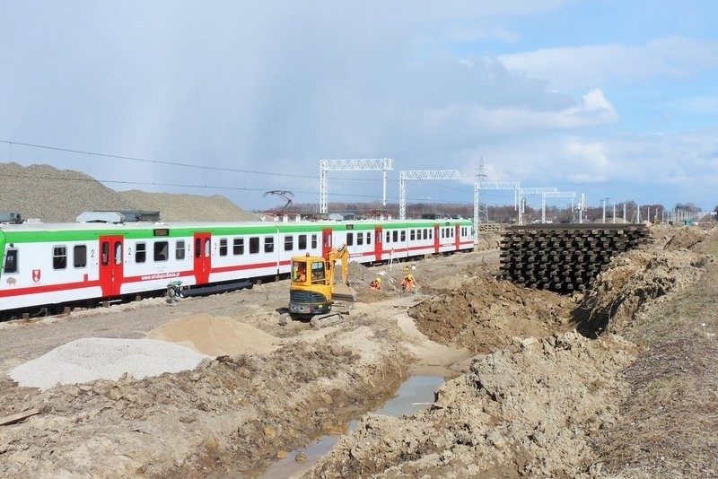 Trwa budowa Rail Baltiki. Zdjęcia przedstawiają postęp prac...