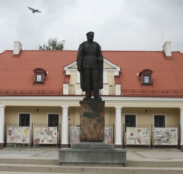 Pomnik Piłsudskiego kończy w tym roku 18 lat.