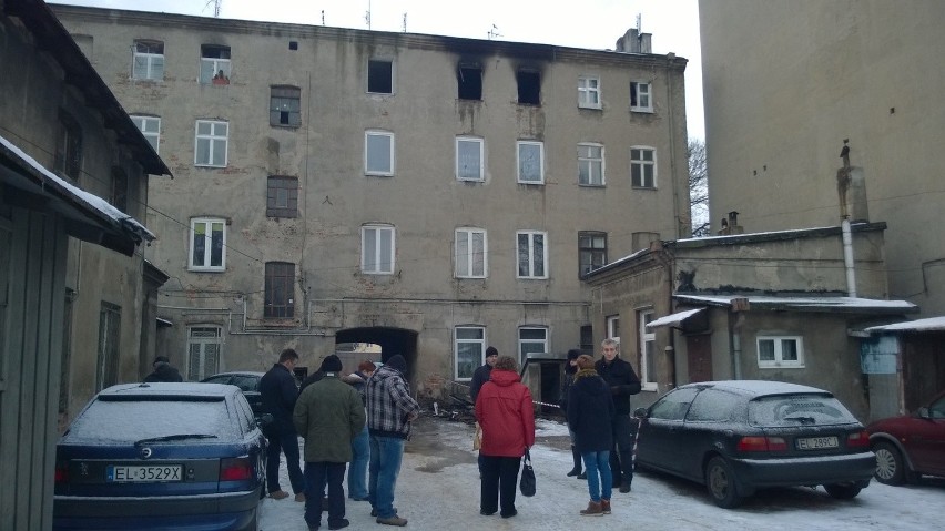 Tragiczny pożar na Limanowskiego. Jedna osoba nie żyje [ZDJĘCIA]