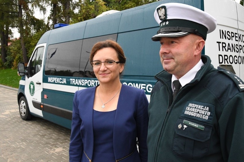 Akcja Inspekcji Transportu Drogowego pod Kielcami. Sprawdzili autobusy [ZDJĘCIA] 