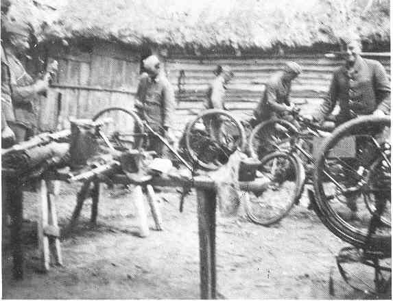 Niemieccy grenadierzy na rowerach
