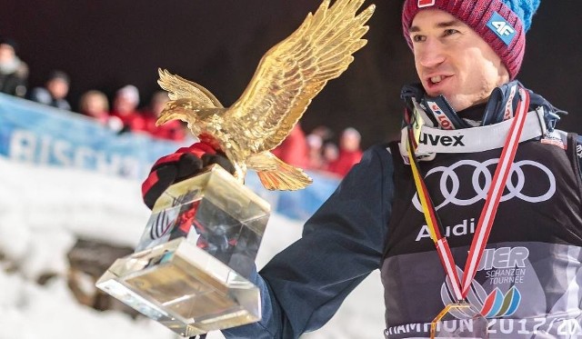 Kamil Stoch wygrał dwie poprzednie edycje Turnieju Czterech Skoczni. Rok temu triumfował we wszystkich konkursach