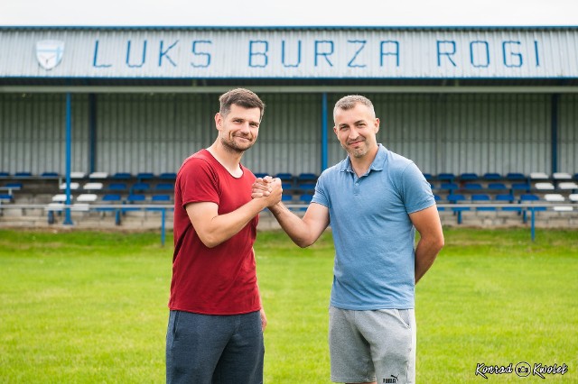 Marek Fundakowski (po lewej) w nowym sezonie będzie szkoleniowcem Burzy Rogi.